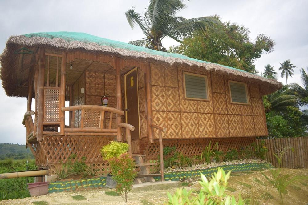 โลบอก ริเวอร์ฟรอนต์ รีสอร์ต แอนด์ เรสเทอรองต์ Hotel โลบก ภายนอก รูปภาพ
